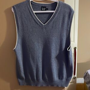 Gap v-neck vest